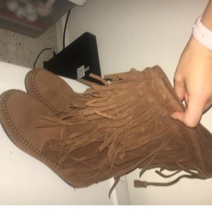 Junior clothing/shoes